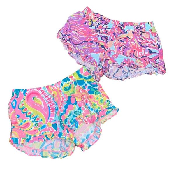 Lilly Pulitzer Pants - •LILLY PULITZER• KYA SHORTS IN SIZE XXS... HAS RUFFLE HEM EUC BUNDLE OF 2